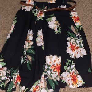 Floral Pleated Midi Skirt!